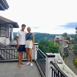 Golden King Bed & Breakfast